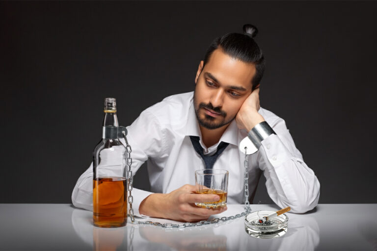 🚬🥂 Smoking and Alcohol: The Hidden Enemies of Male Fertility